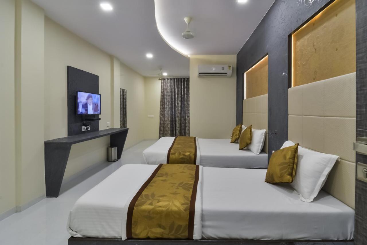 Aroma- Dadar Hotel 3*